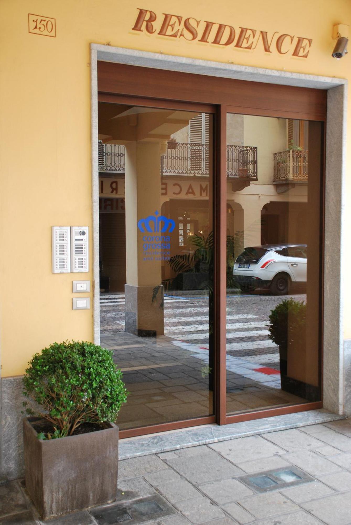 Residence Corona Grossa Ciriè Εξωτερικό φωτογραφία
